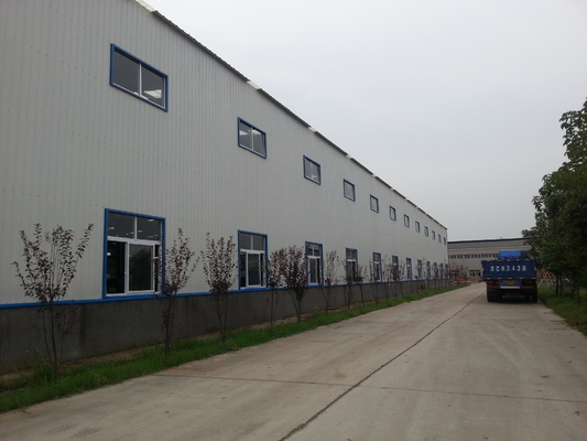 Q345 Prefabricated Steel Structure Workshop Steel Truss Warehouse White
