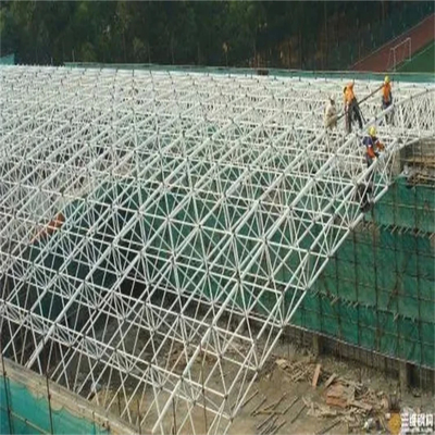 Gable Type Q355 Steel Warehouse Roof Structure Customized Steel Column Space