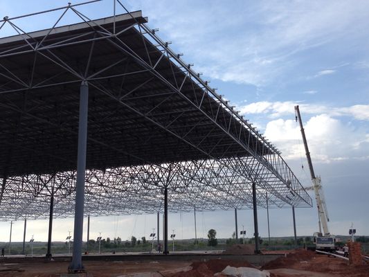 Estructuras prefabricadas con armazón de acero ligero para estaciones de servicio | Diseños duraderos y eficientes