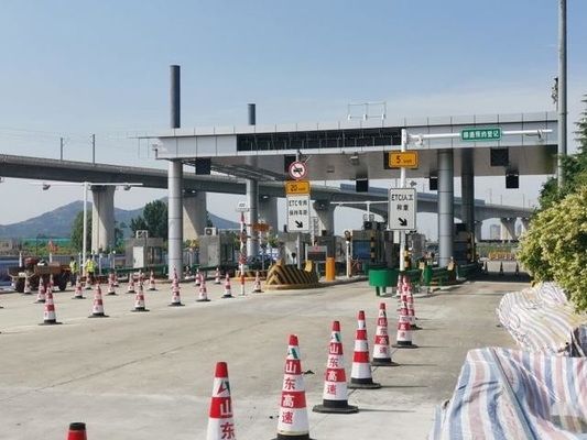 Q355 Toll Booth Construction Punching Toll Plaza Canopy 100mm