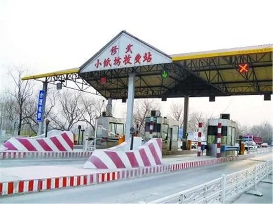Q355 Toll Booth Construction Punching Toll Plaza Canopy 100mm