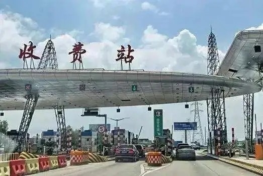 Sand Blasting Paint Space Frame Truss Stadium Roof Building Customized