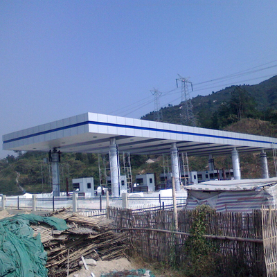 S355JR Fuel Gas Station Canopy 950mm 0.8mm Roof Resisting Winds