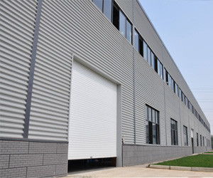 Q355B Steel Structure Warehouse Building 50mm Roof Flat Roof Warehouse Welding