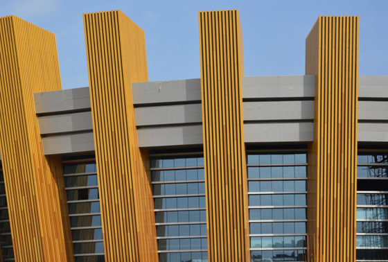 Q235 Aluminum Glass Curtain Wall Aluminium Profile Section Steel Structure