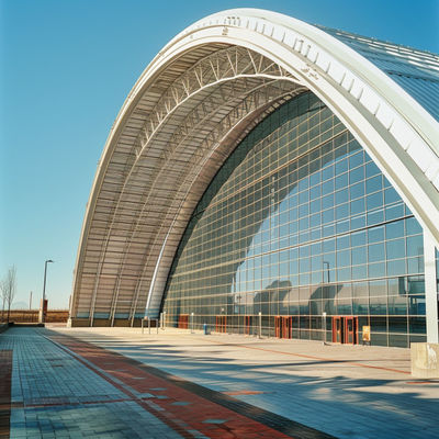 Estructura espacial de acero para estructuras suspendidas en salas de cine que maximizan el espacio y la calidad del sonido